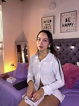 Snapshot of Daphne_Rosse chatting on July 25, 11:30 am Daphne Rosse online show from July 25, 11:30 am