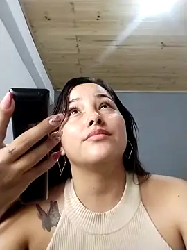 Snapshot of Ivanna_Vegax chatting on March 28, 9:14 pm Ivanna Vegax online show from March 28, 9:14 pm