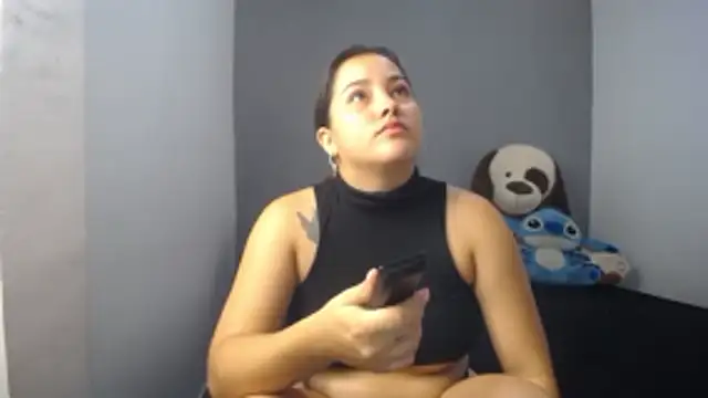 Snapshot of Ivanna_Vegax chatting on April 25, 4:37 pm Ivanna Vegax online show from April 25, 4:37 pm
