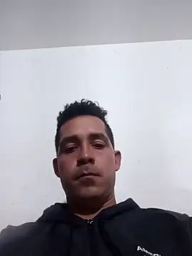 Snapshot of Gabriel_leon33 chatting on June 14, 5:53 am Gabriel leon33 online show from June 14, 5:53 am