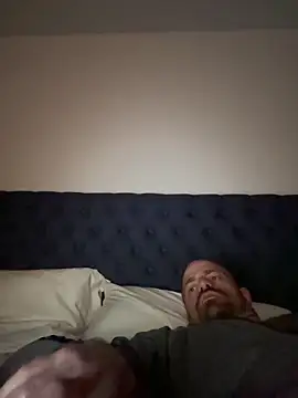 whitelioncody online show from April 22, 5:21 am