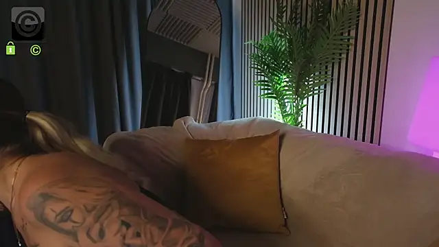 Ema Reese online show from July 11, 4:37 am