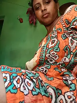Snapshot of puja560 chatting on June 4, 9:15 am puja560 online show from June 4, 9:15 am