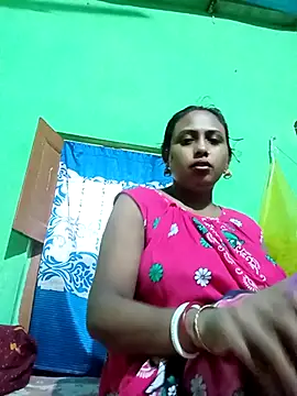 Snapshot of puja560 chatting on July 13, 8:28 am puja560 online show from July 13, 8:28 am