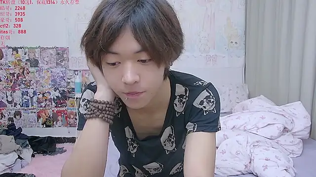 buding-001 online show from May 5, 10:34 am
