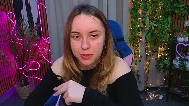 LucyMendoza online show from March 26, 12:22 pm