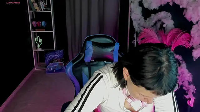 Snapshot of Amelia_goth chatting on June 4, 10:54 am Amelia goth online show from June 4, 10:54 am