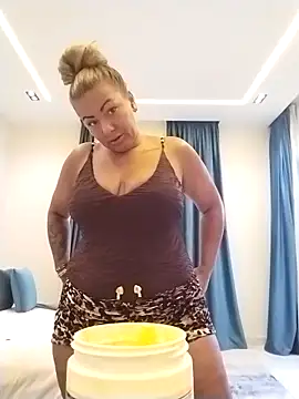 Exotic ParisX online show from April 8, 6:35 am