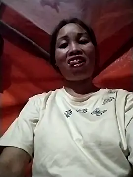 Snapshot of Ely-cute2k chatting on May 2, 11:59 am Ely-cute2k online show from May 2, 11:59 am
