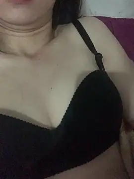 Snapshot of Nini-896 chatting on March 27, 4:18 pm Nini-896 online show from March 27, 4:18 pm