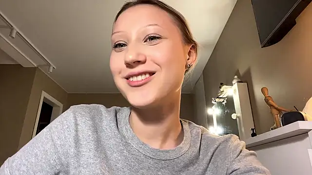 VibeAnna online show from March 24, 6:24 pm