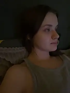 Snapshot of your_babymila chatting on March 28, 10:31 pm your babymila online show from March 28, 10:31 pm