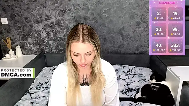 Snapshot of StasyLucke chatting on June 12, 4:33 am StasyLucke online show from June 12, 4:33 am