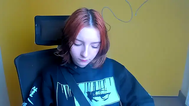 Butterfly Milly online show from April 25, 2:03 pm