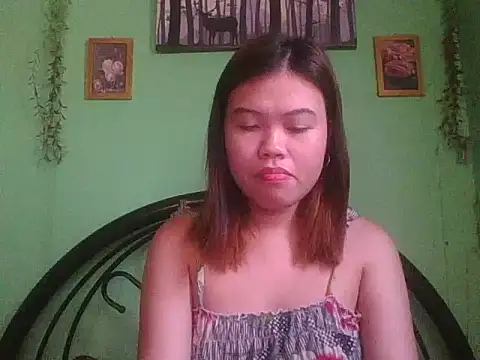Snapshot of mae68902 chatting on March 25, 2:28 am mae68902 online show from March 25, 2:28 am