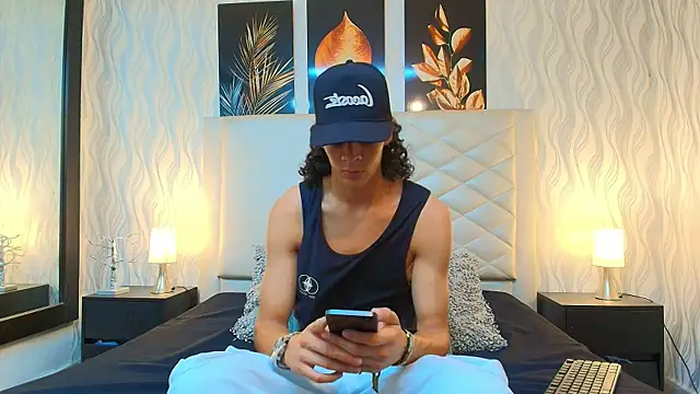 Snapshot of Abravanel_Sefardi chatting on June 2, 8:55 pm Abravanel Sefardi online show from June 2, 8:55 pm
