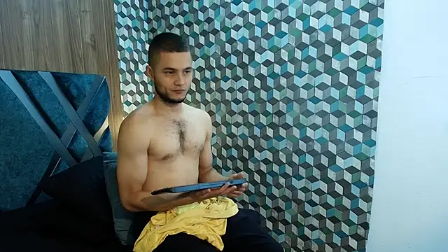 Snapshot of Joaho_Fernandez chatting on June 16, 9:17 pm Joaho Fernandez online show from June 16, 9:17 pm
