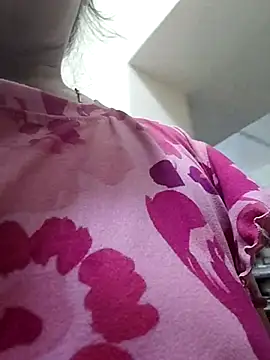 HeartlessGirl online show from March 25, 5:52 pm