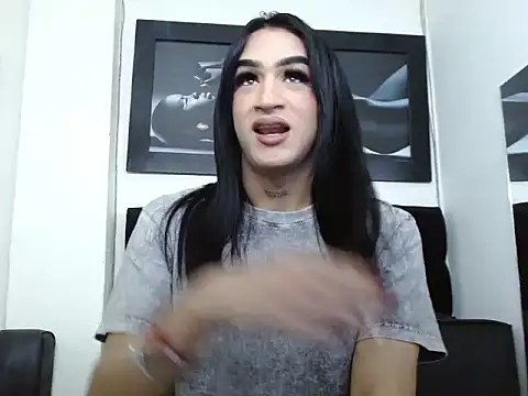 Snapshot of karla_lovera chatting on June 29, 7:58 pm karla lovera online show from June 29, 7:58 pm