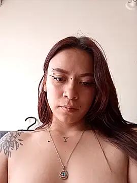 Snapshot of AuroraaMoonn chatting on April 30, 8:57 pm AuroraaMoonn online show from April 30, 8:57 pm