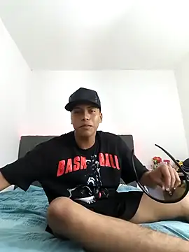 Snapshot of Dimitris_PearlMasterX chatting on March 26, 3:56 am Dimitris PearlMasterX online show from March 26, 3:56 am