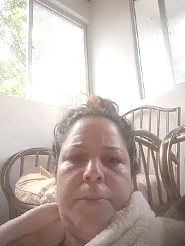 Snapshot of sunshine851 chatting on July 9, 6:12 pm sunshine851 online show from July 9, 6:12 pm