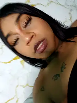 Snapshot of ExoticDarkDoll chatting on April 2, 8:34 am ExoticDarkDoll online show from April 2, 8:34 am