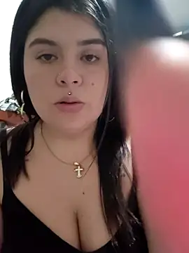 Snapshot of tania_22xx chatting on May 3, 2:39 am tania 22xx online show from May 3, 2:39 am