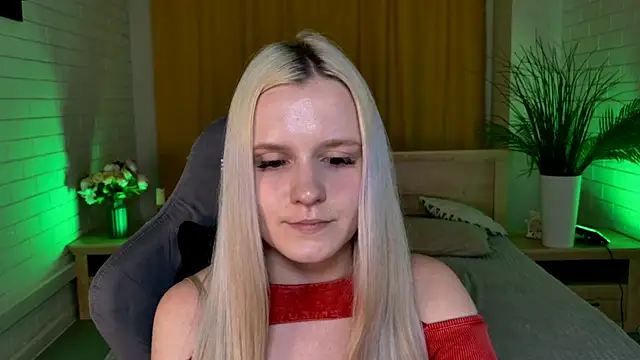 Snapshot of SherriButlers chatting on June 27, 12:22 pm SherriButlers online show from June 27, 12:22 pm