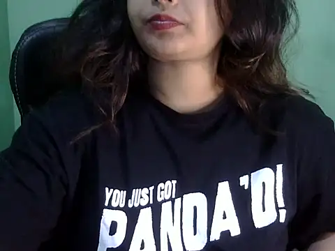 Snapshot of shivi_jaan chatting on May 3, 4:29 am shivi jaan online show from May 3, 4:29 am