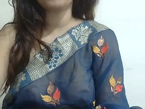 Snapshot of shivi_jaan chatting on July 12, 1:40 am shivi jaan online show from July 12, 1:40 am
