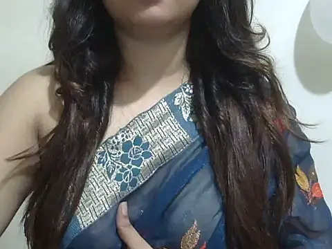 Snapshot of shivi_jaan chatting on July 15, 5:29 pm shivi jaan online show from July 15, 5:29 pm
