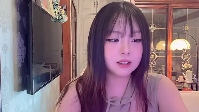 Snapshot of thelittlexx chatting on April 26, 7:28 am thelittlexx online show from April 26, 7:28 am