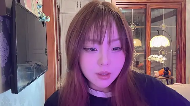 Snapshot of thelittlexx chatting on May 13, 7:39 am thelittlexx online show from May 13, 7:39 am