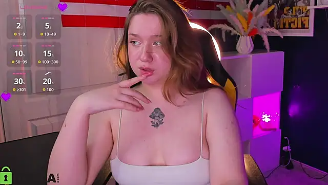 Snapshot of Lilit_Sinful chatting on April 25, 1:41 pm Lilit Sinful online show from April 25, 1:41 pm