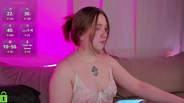 Snapshot of Lilit_Sinful chatting on April 29, 11:47 am Lilit Sinful online show from April 29, 11:47 am