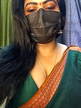 Snapshot of Anushka_flower chatting on April 14, 2:28 am Anushka flower online show from April 14, 2:28 am
