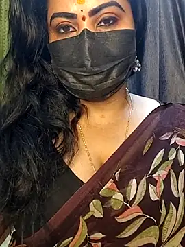 Snapshot of Anushka_flower chatting on April 23, 3:14 pm Anushka flower online show from April 23, 3:14 pm