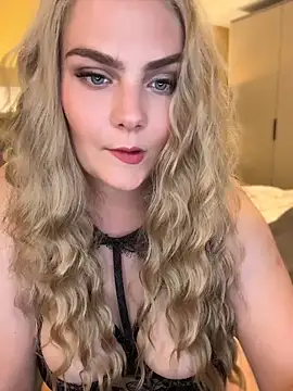 Blonde Cougar online show from June 2, 8:11 pm