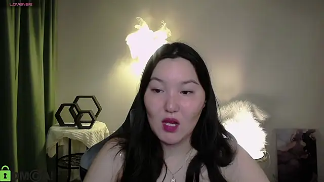 Snapshot of CamilaMartiez chatting on July 8, 5:12 am CamilaMartiez online show from July 8, 5:12 am