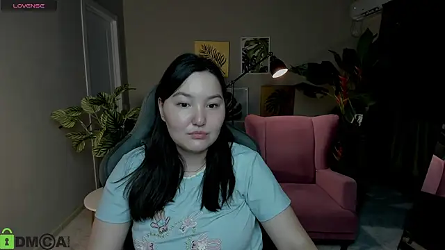 Snapshot of CamilaMartiez chatting on July 17, 12:23 pm CamilaMartiez online show from July 17, 12:23 pm