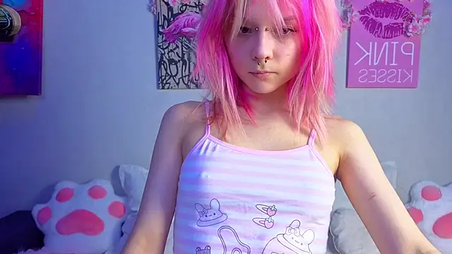 Snapshot of PerryKitty chatting on July 15, 4:12 pm PerryKitty online show from July 15, 4:12 pm