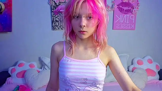 Snapshot of PerryKitty chatting on July 24, 2:48 pm PerryKitty online show from July 24, 2:48 pm