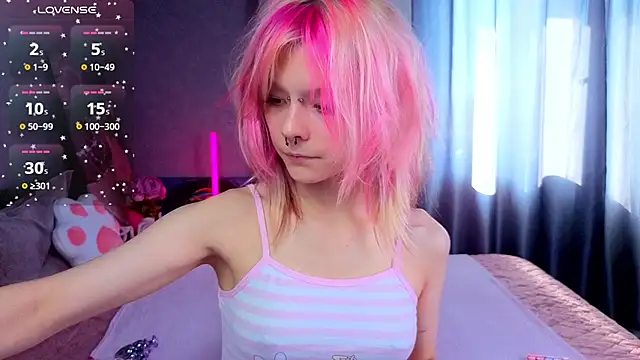 Snapshot of PerryKitty chatting on July 30, 2:05 pm PerryKitty online show from July 30, 2:05 pm