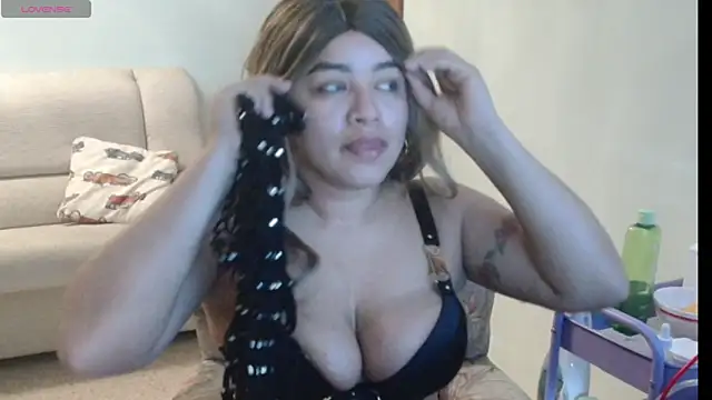 Snapshot of aquamarine_hot chatting on May 17, 11:39 am aquamarine hot online show from May 17, 11:39 am