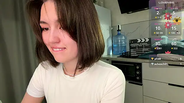 lilysolar online show from June 8, 6:52 pm