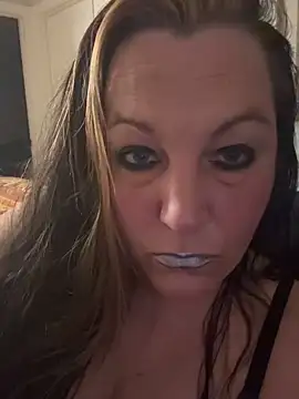 Queenemerald online show from March 27, 3:23 am