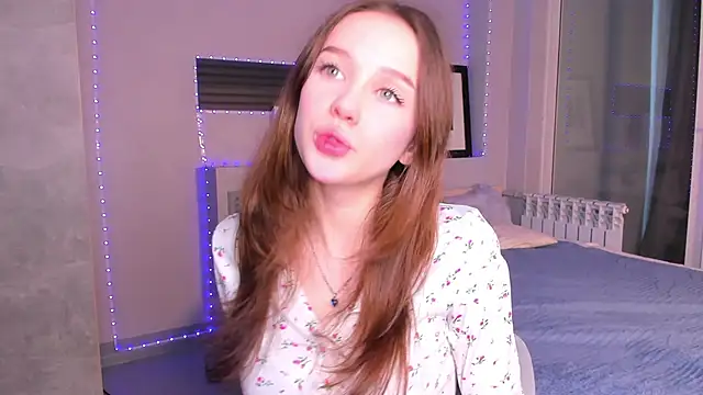 Snapshot of SharriSang chatting on May 27, 7:05 am SharriSang online show from May 27, 7:05 am