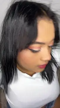 Snapshot of Saraa_M chatting on May 31, 3:52 pm Saraa M online show from May 31, 3:52 pm