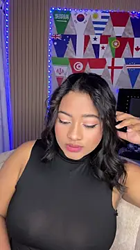 Snapshot of Saraa_M chatting on June 20, 12:14 am Saraa M online show from June 20, 12:14 am